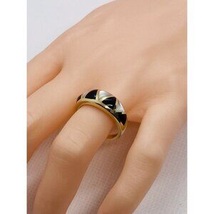 Kabana 14K Yellow Gold Black Onyx Mother of Pearl Inlay Size 5.5v